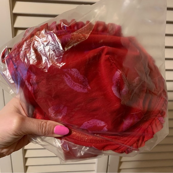 NWT Torrid Ruched Mesh Ruffle Underwire Bra - Picture 7 of 7